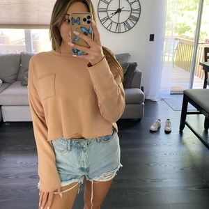 Long sleeve cropped top